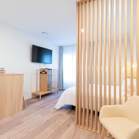 Apartamentos Turisticos Fatima, En El Centro De Vigo Ngoại thất bức ảnh