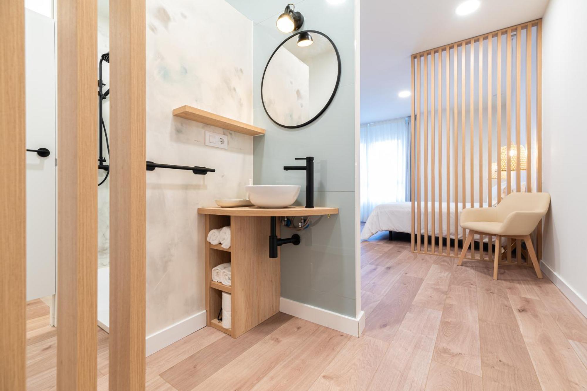 Apartamentos Turisticos Fatima, En El Centro De Vigo Ngoại thất bức ảnh