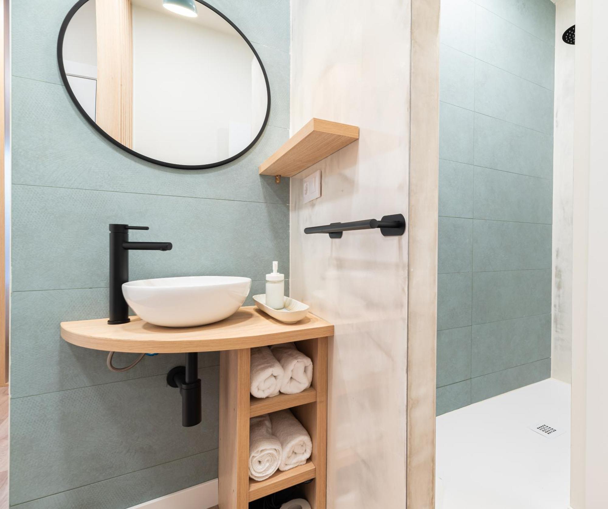 Apartamentos Turisticos Fatima, En El Centro De Vigo Ngoại thất bức ảnh