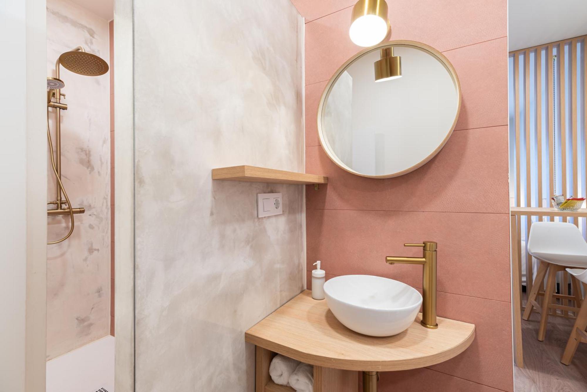 Apartamentos Turisticos Fatima, En El Centro De Vigo Ngoại thất bức ảnh