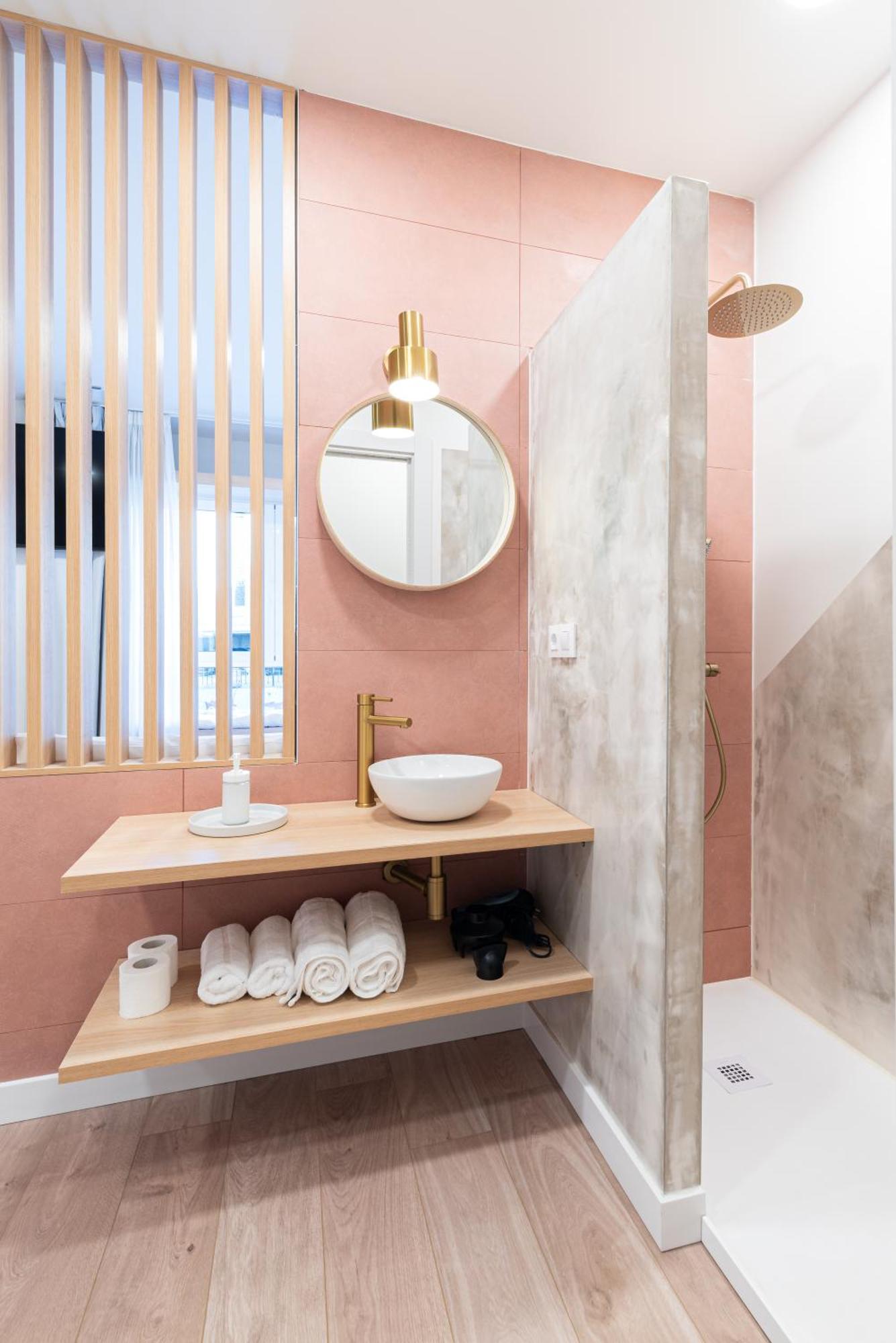 Apartamentos Turisticos Fatima, En El Centro De Vigo Ngoại thất bức ảnh