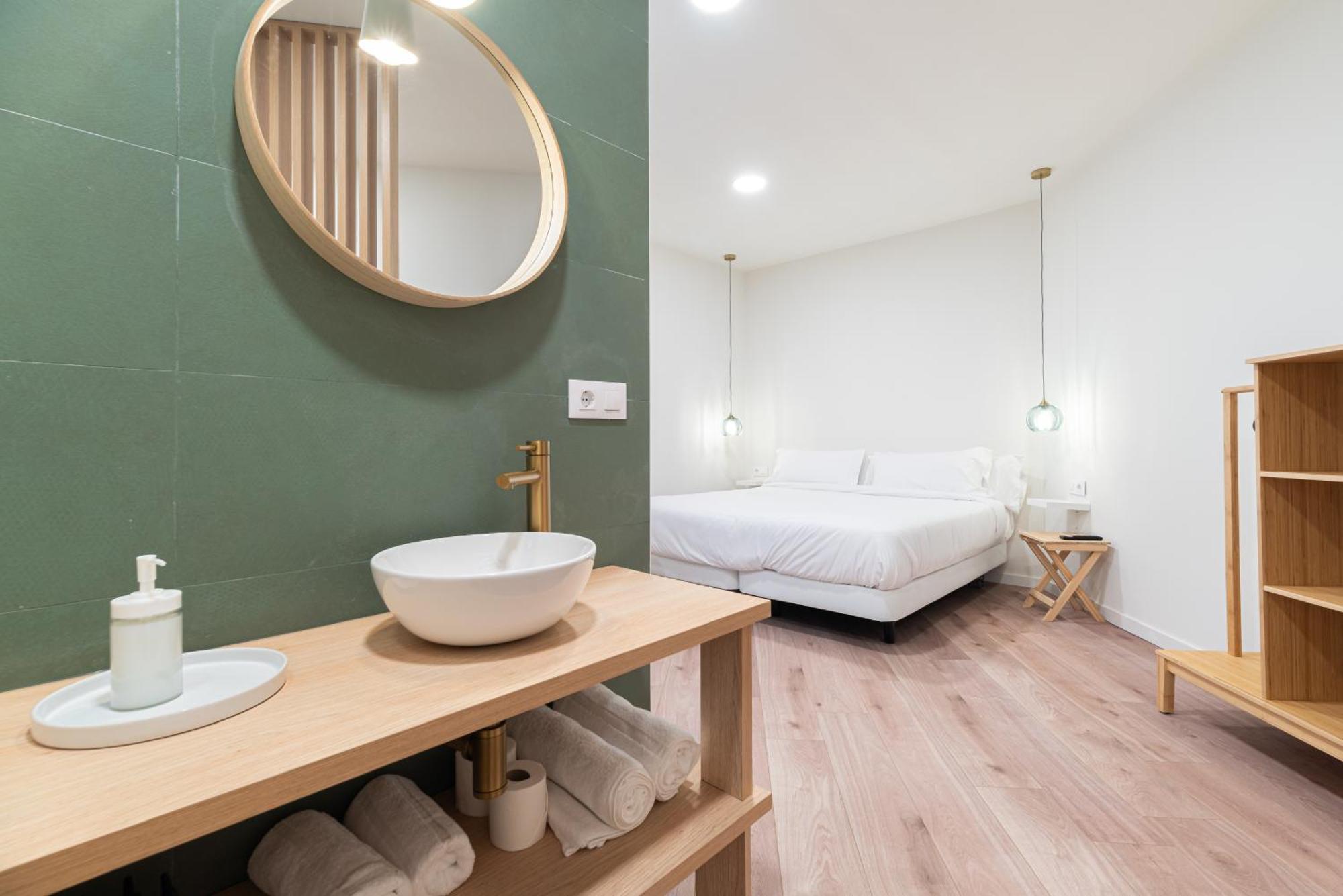 Apartamentos Turisticos Fatima, En El Centro De Vigo Ngoại thất bức ảnh