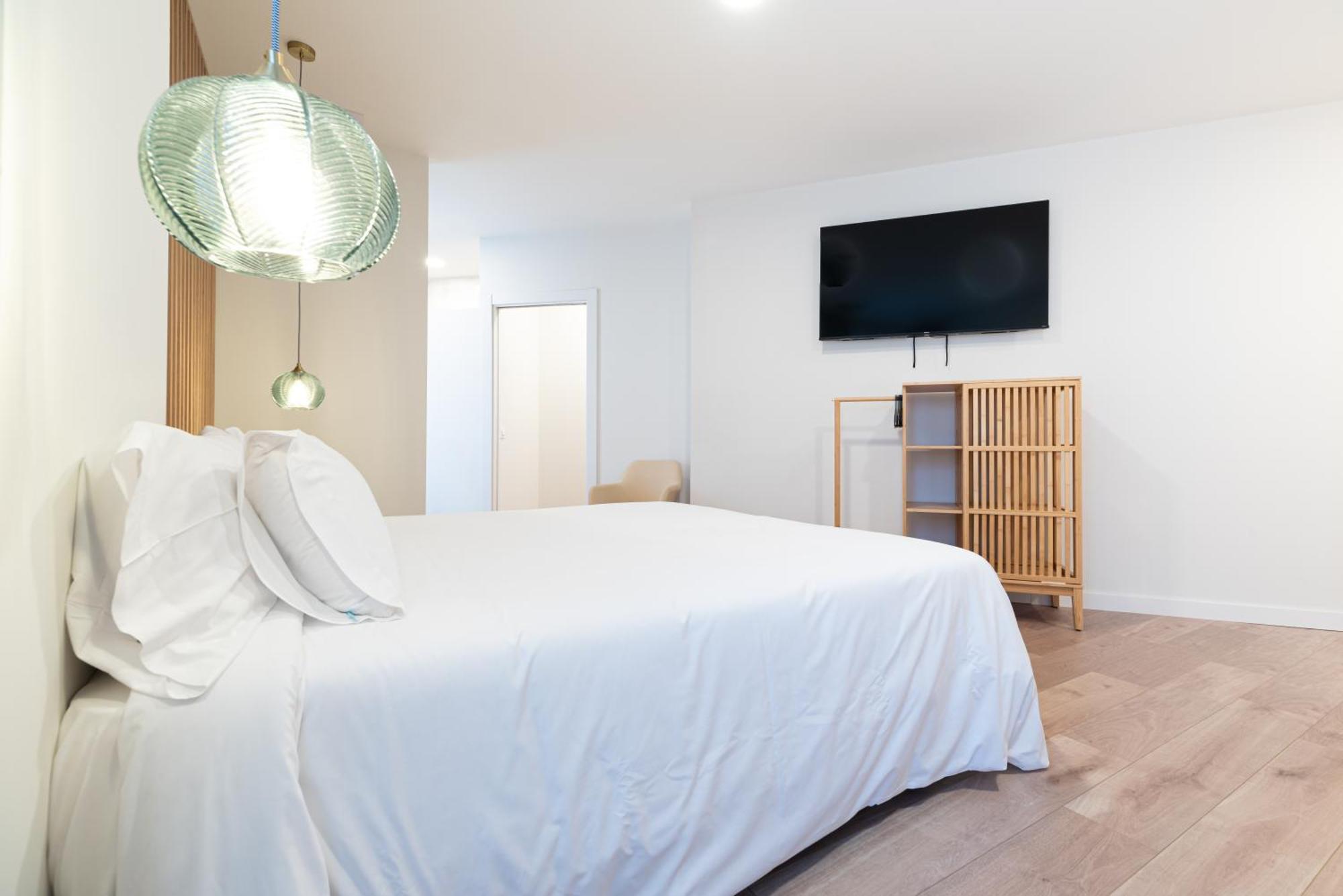 Apartamentos Turisticos Fatima, En El Centro De Vigo Ngoại thất bức ảnh