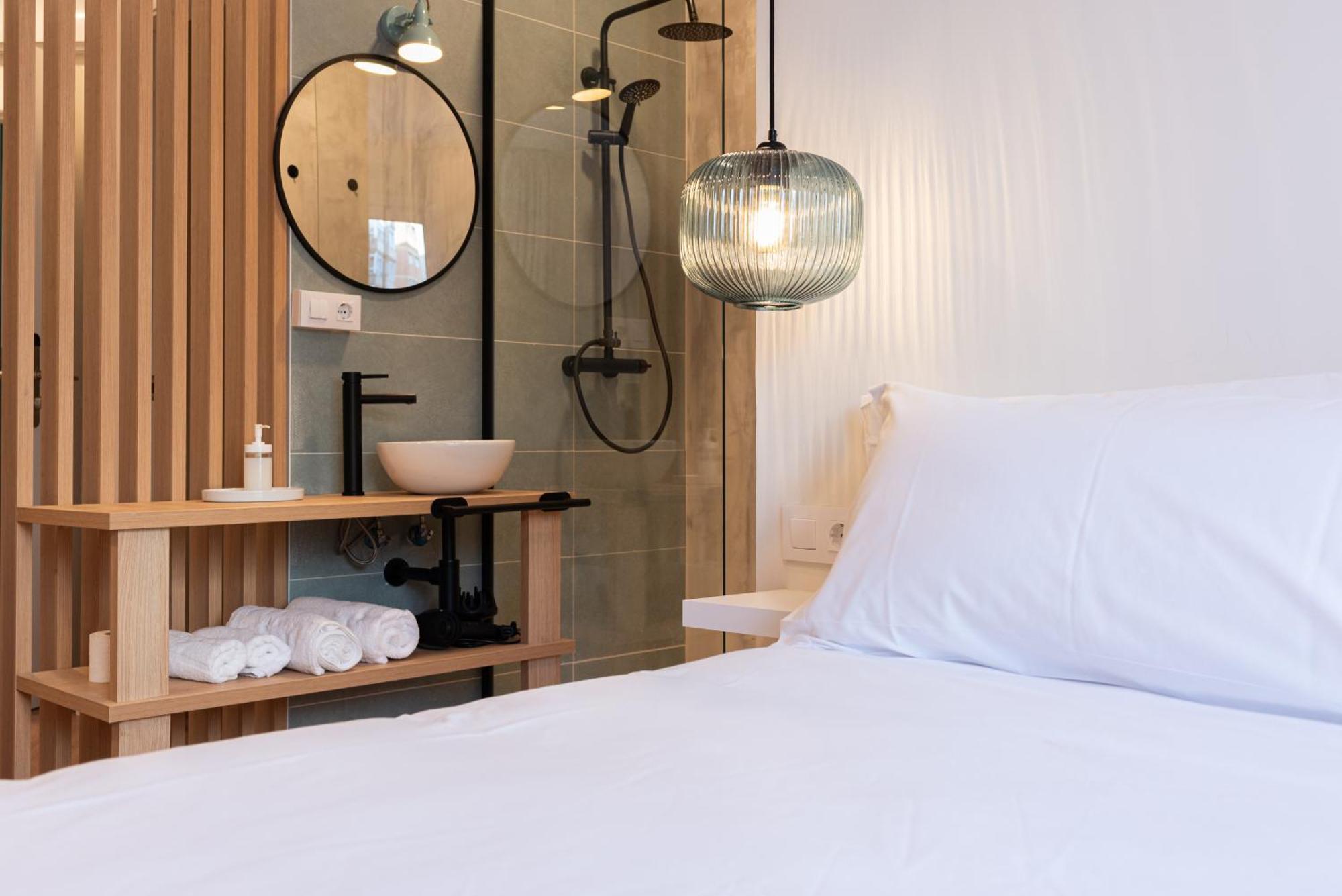 Apartamentos Turisticos Fatima, En El Centro De Vigo Ngoại thất bức ảnh