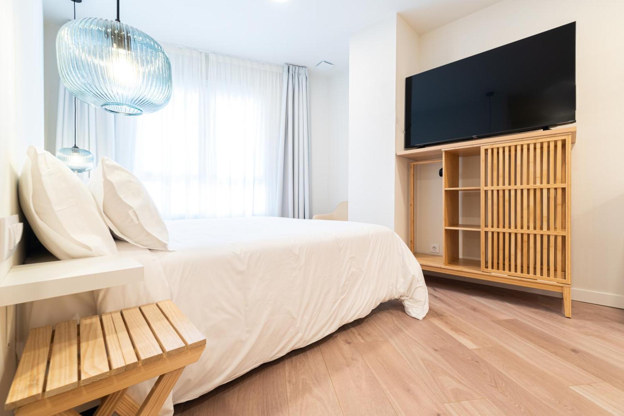 Apartamentos Turisticos Fatima, En El Centro De Vigo Ngoại thất bức ảnh