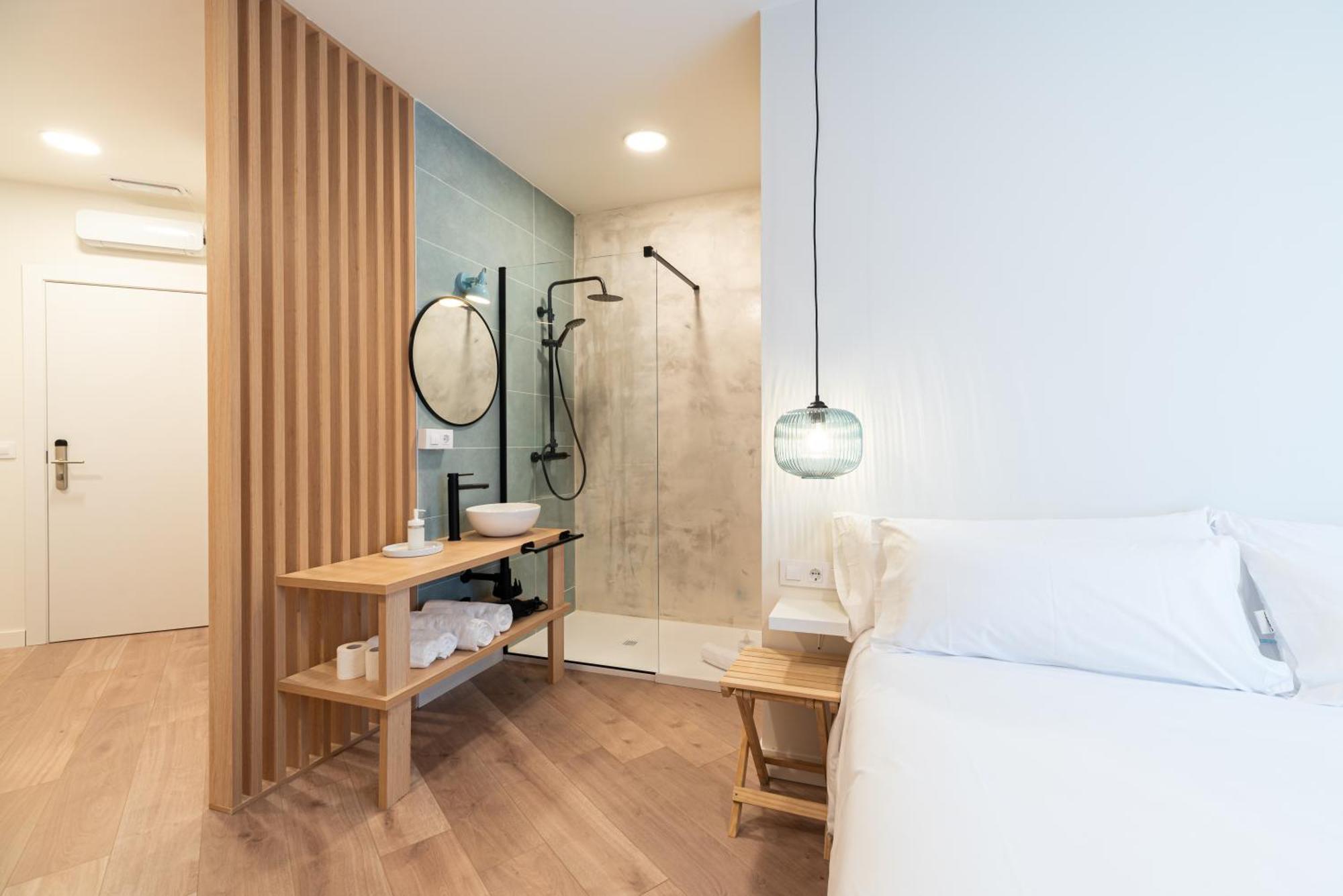 Apartamentos Turisticos Fatima, En El Centro De Vigo Ngoại thất bức ảnh