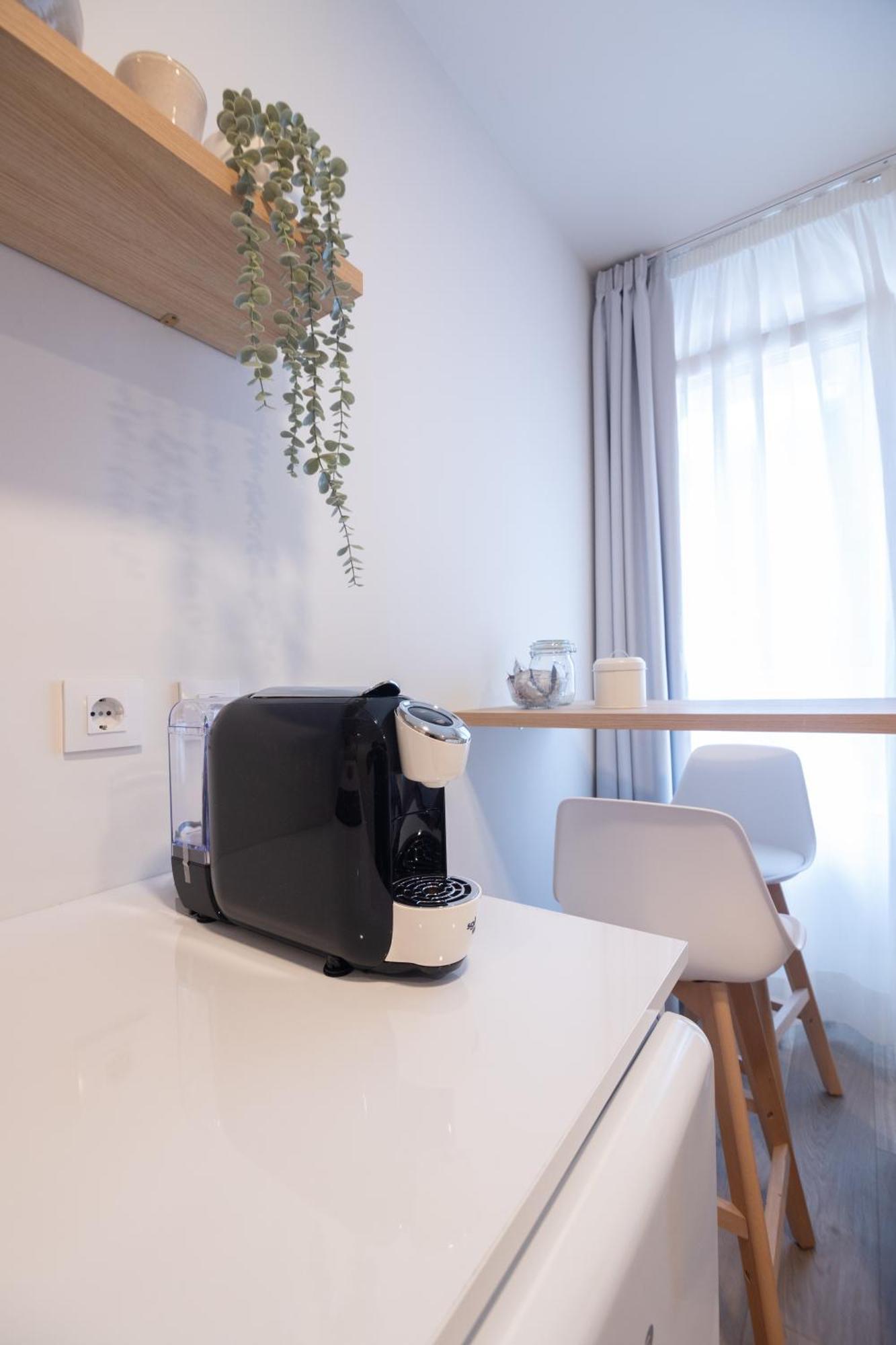 Apartamentos Turisticos Fatima, En El Centro De Vigo Ngoại thất bức ảnh