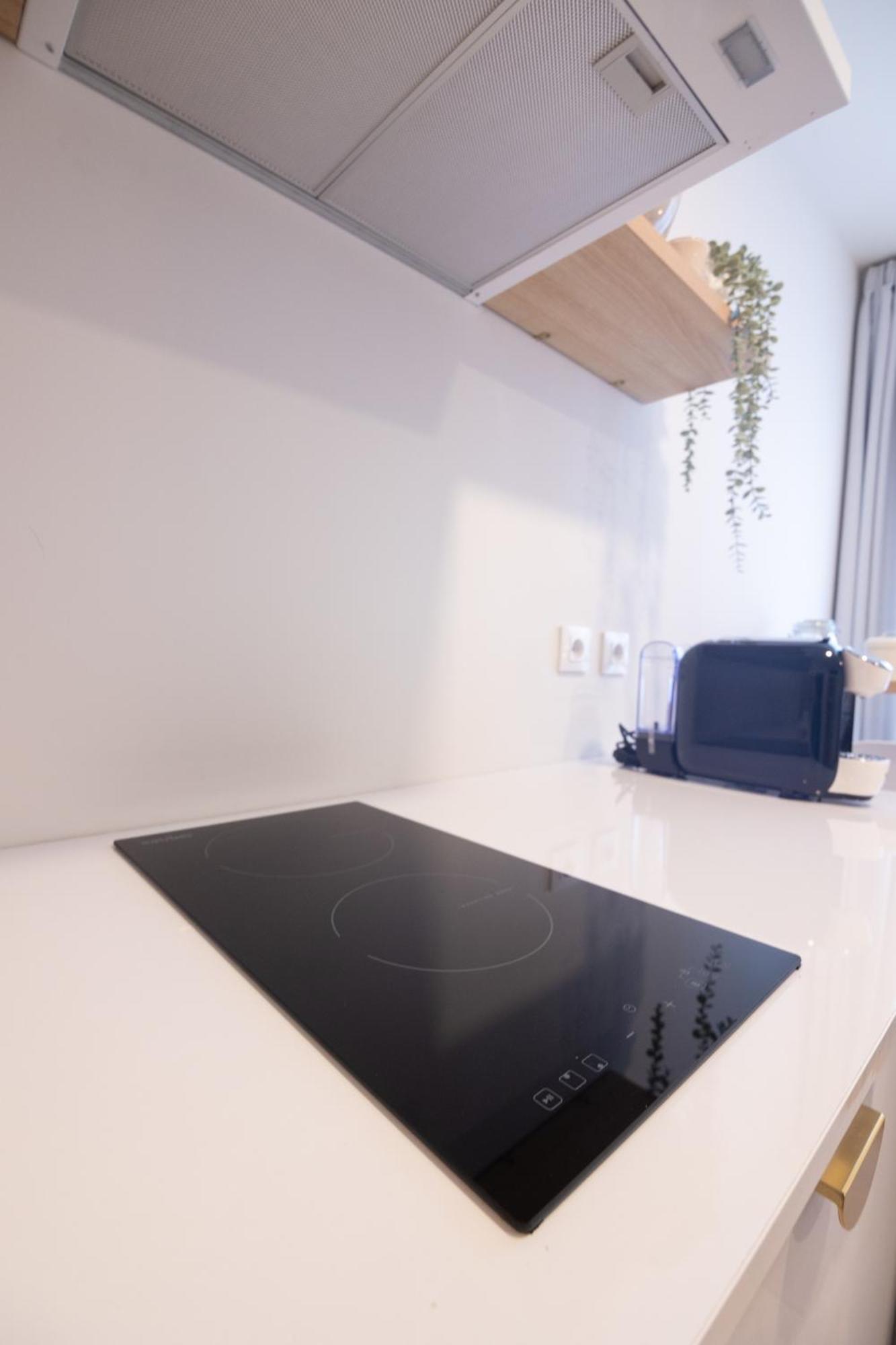 Apartamentos Turisticos Fatima, En El Centro De Vigo Ngoại thất bức ảnh